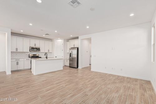 8643 S 169th Dr, Goodyear, AZ, 85338 | Card Image