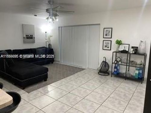 apt-l2-10379 N Kendall Dr, Miami, FL, 33176-1639 | Card Image