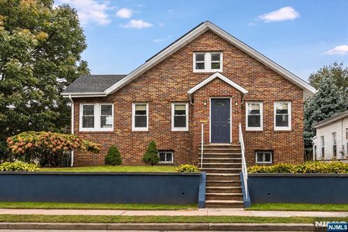 25 Davey St, Bloomfield, NJ, 07003-5117 | Card Image
