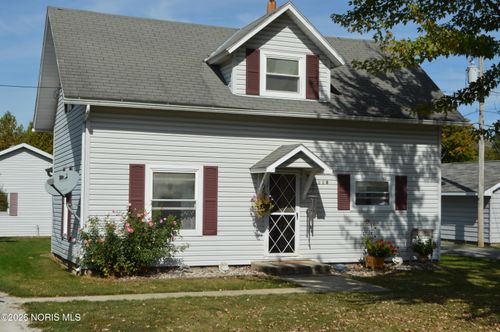 110 Wilcox St, Antwerp, OH, 45813-8435 | Card Image