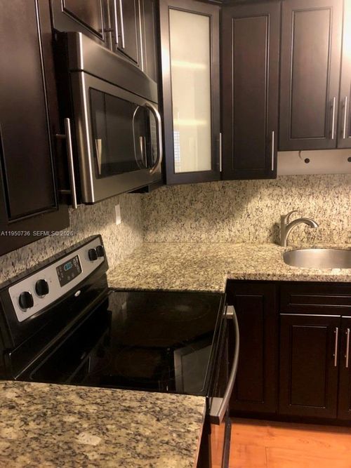 apt-104-300 Gardens Dr, Pompano Beach, FL, 33069-0911 | Card Image