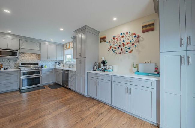 3035 King Cir, House other with 3 bedrooms, 1 bathrooms and 2 parking in Marina CA | Image 13