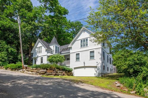 9 Chestnut Hill Street, Camden, ME, 04843 | Card Image