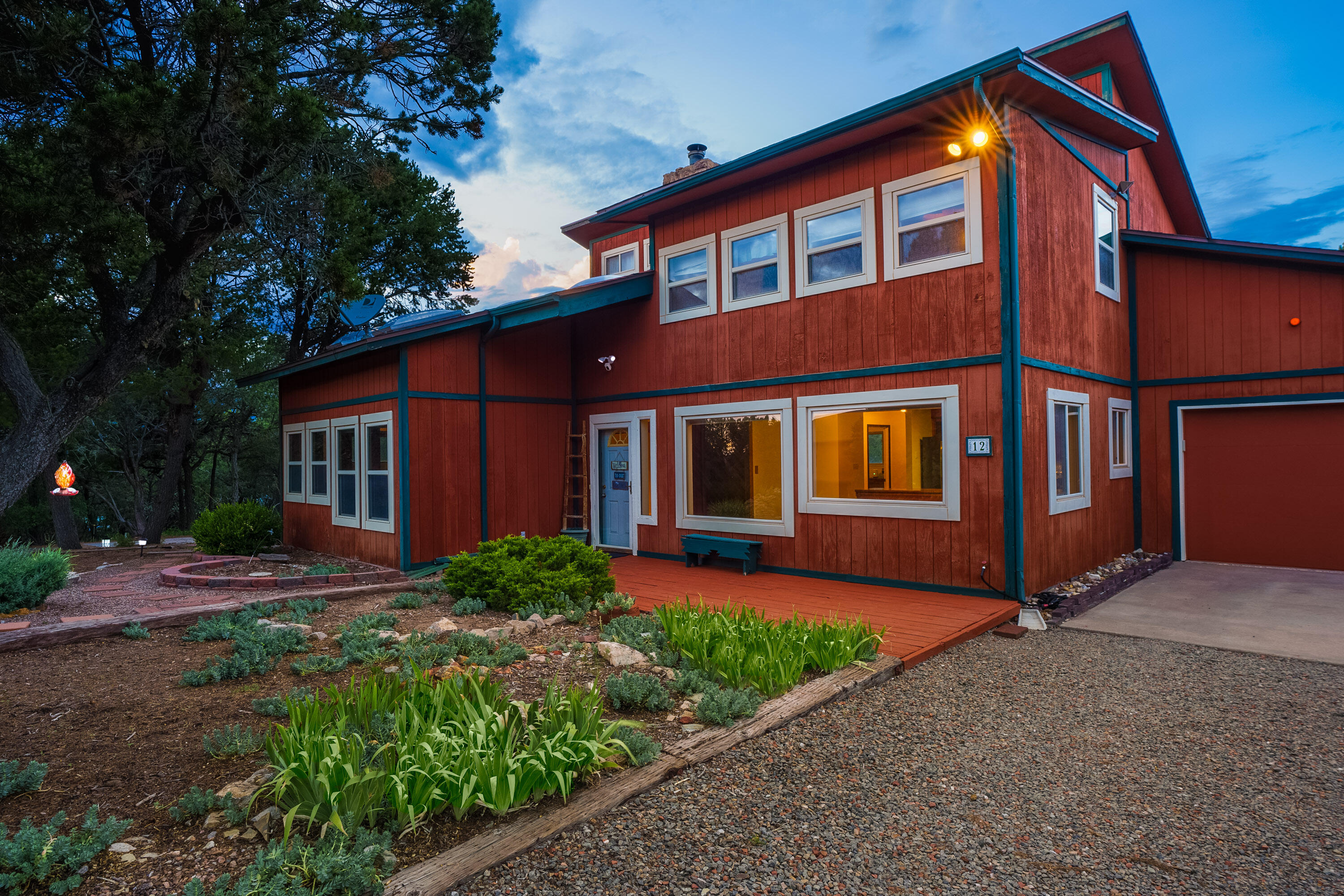 Tejon Dr, Tijeras, NM 87059