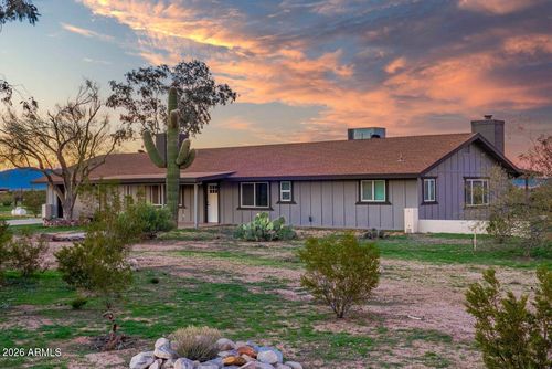 51718 W Donald Rd, Aguila, AZ, 85320 | Card Image