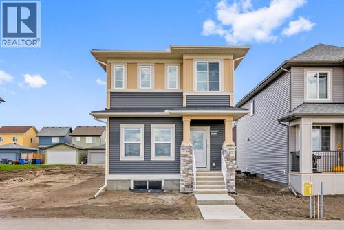 231 Vista Dr, Crossfield, AB, T0M | Card Image
