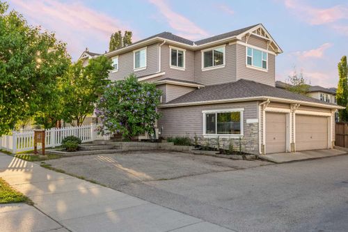 318 Coopers Dr Sw, Airdrie, AB, T4B0L8 | Card Image
