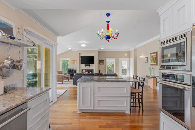 4 W Shore Rd, House other with 3 bedrooms, 4 bathrooms and null parking in NORTH OAKS MN | Image 5