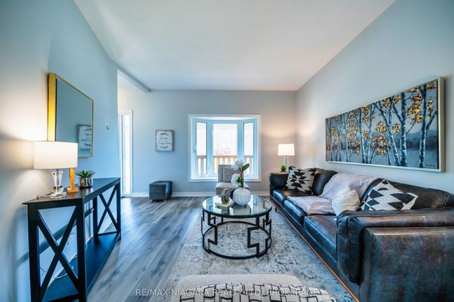 4749 Epworth Cir, House other with 4 bedrooms, 3 bathrooms and 4 parking in Niagara Falls ON | Image 10