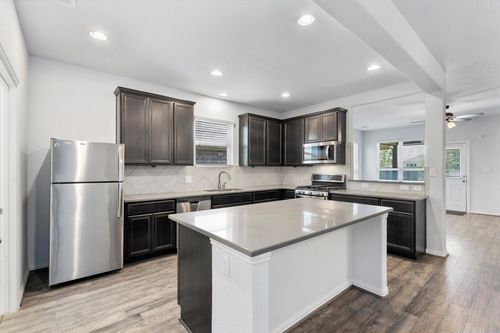 497 Esperanza Dr, Buda, TX, 78610-4414 | Card Image