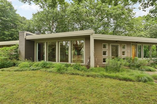1009 Spring Valley Road, Burlington, WI, 53105 | Card Image