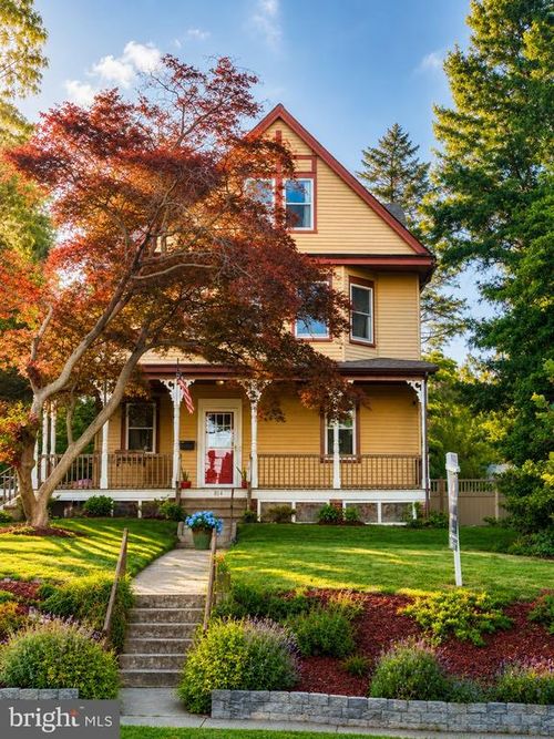 814 N Pennsylvania Ave, Yardley, PA, 19067-2022 | Card Image