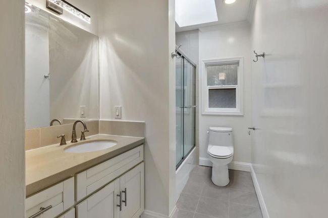 2328 Le Conte Ave, Condo with 3 bedrooms, 2 bathrooms and 2 parking in Berkeley CA | Image 31