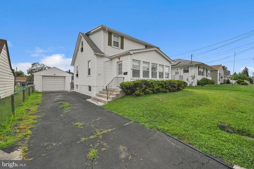 1212 Anderson Ave, MARCUS HOOK, PA, 19061-5314 | Card Image
