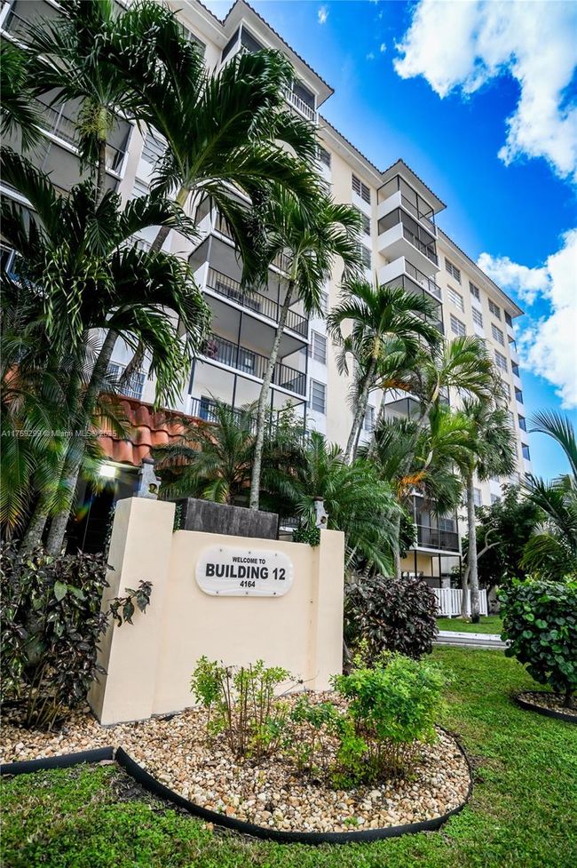 APT-601 - 4164 Inverrary Dr, Condo with 2 bedrooms, 2 bathrooms and null parking in Lauderhill FL | Image 47