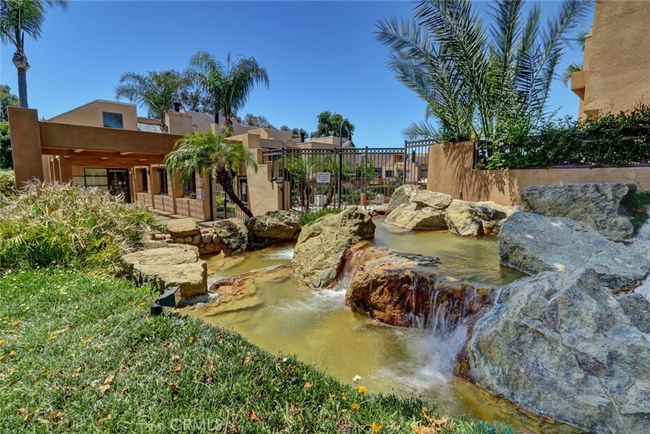 7 - 25712 Le Parc, Condo with 2 bedrooms, 2 bathrooms and 2 parking in Lake Forest CA | Image 28