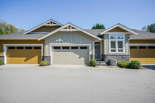 10-15989 Mountain View Dr, Surrey, BC, V3Z0M9 | Card Image