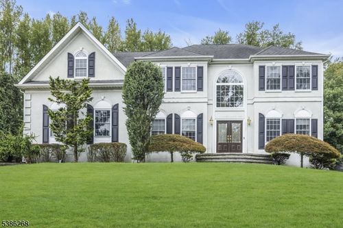 22 Forest Ln, Monroe Twp, NJ, 08831-3256 | Card Image