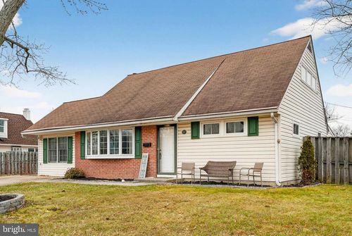 11 Country Club Dr, GLEN BURNIE, MD, 21060-7265 | Card Image