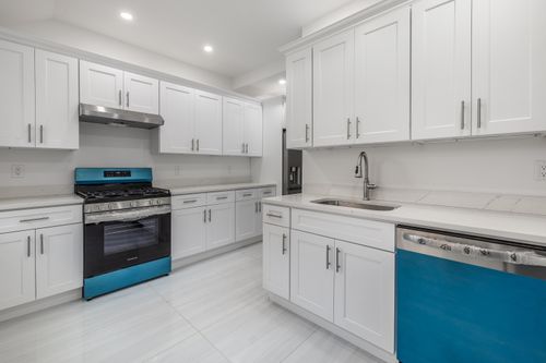 400 East Ave, Bridgeport, CT, 06610-2961 | Card Image