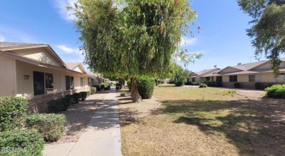 13267 W Bolero Drive, Condo with 2 bedrooms, 2 bathrooms and null parking in Sun City West AZ | Image 2