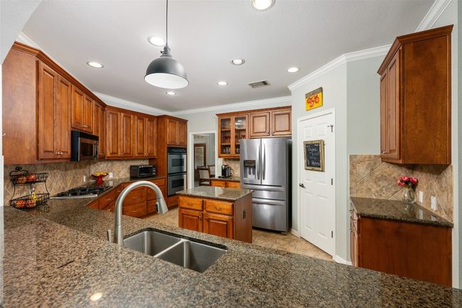 2500 Melekhin Bnd, House other with 5 bedrooms, 4 bathrooms and 4 parking in Cedar Park TX | Image 11