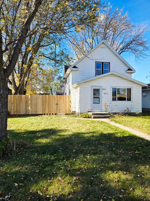 931 37th Ave N, Saint Cloud, MN, 56303-2150 | Card Image