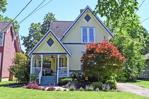 9 Walnut Ave, Wyoming, OH, 45215-4335 | Card Image