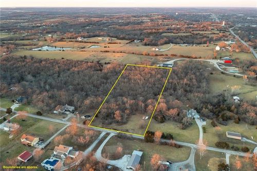 38502 E Parrent Rd, Oak Grove, MO, 64075-9096 | Card Image