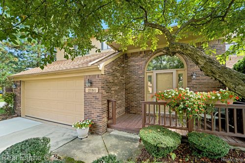 63-2191 Rochelle Park Dr, Rochester Hills, MI, 48309-3742 | Card Image