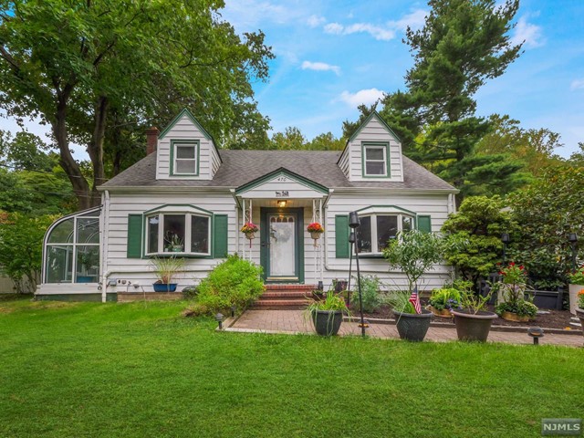 Fairview Ave, Cedar Grove, NJ 07009