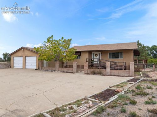 207 Autobee Ln, Avondale, CO, 81022-5001 | Card Image