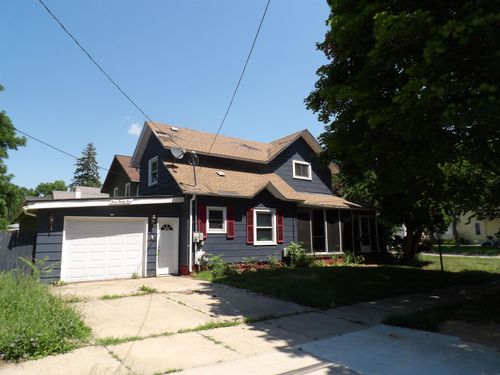 325 Walnut St, Alma, MI, 48801-1738 | Card Image