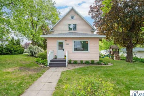 303 Broadway Street, Hanska, MN, 56041 | Card Image