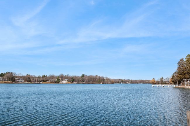 4779 N Pine Meadows Ln, House other with 5 bedrooms, 4 bathrooms and null parking in Hartland WI | Image 4