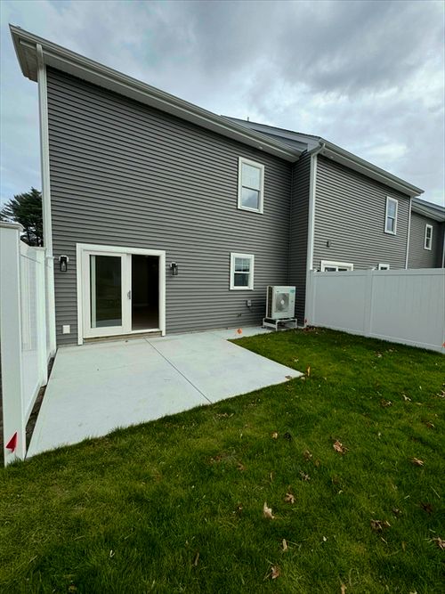 103-321 Winthrop St, Taunton, MA, 02780-4305 | Card Image