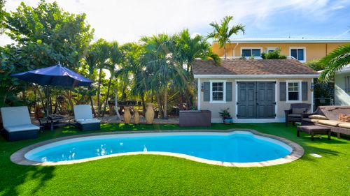150 Azalea St, Tavernier, FL, 33070-2201 | Card Image