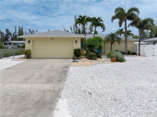 5258 Genesee Pkwy, BOKEELIA, FL, 33922-3019 | Card Image