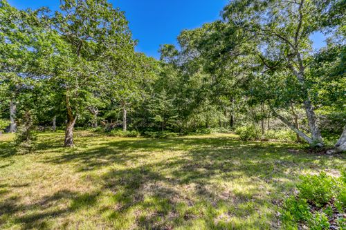 42 Field View Ln, West Tisbury, MA, 02575-5293 | Card Image