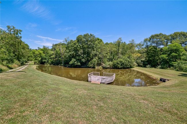 452 Upper Service Rd, House other with 3 bedrooms, 3 bathrooms and 8 parking in Hookstown PA | Image 4
