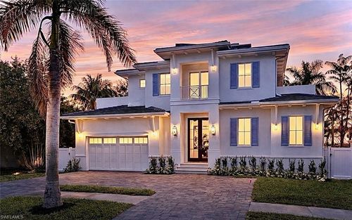 732 12th St, NAPLES, FL, 34102-8125 | Card Image