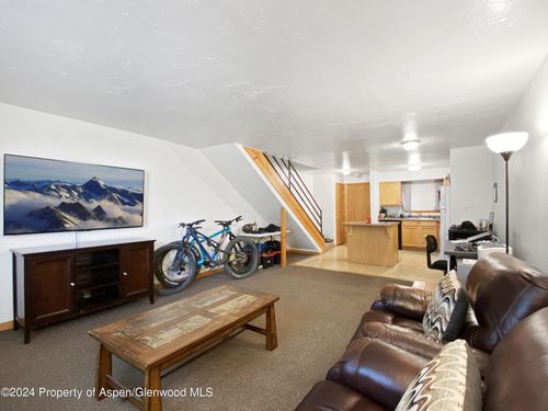 unit-7-680 Water Street, Meeker, CO, 81641 | Card Image