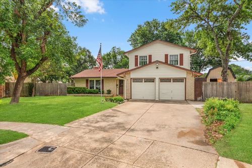 1904 Meadow Gln, Irving, TX, 75060-7327 | Card Image