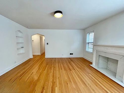 2-5801 N Richmond St, CHICAGO, IL, 60659-4605 | Card Image