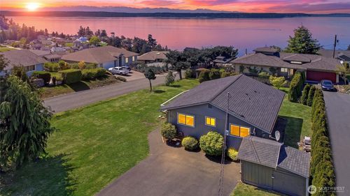 305 Melissa Street, Camano Island, WA, 98282 | Card Image