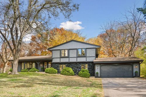 2841 Mayfield Rd, Wayzata, MN, 55391-2509 | Card Image