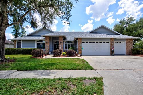 5725 Wedgefield Dr, Zephyrhills, FL, 33541-1983 | Card Image