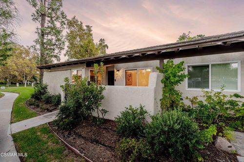 1124 Bright Glen Cir, Westlake Village, CA, 91361-3319 | Card Image