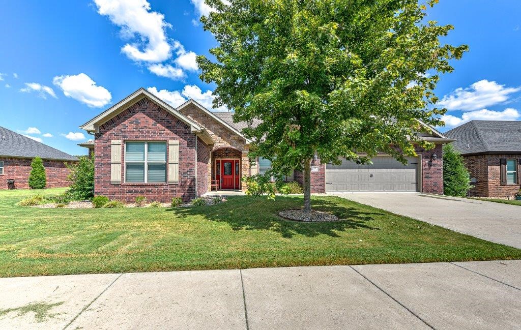 15 Villas Way, Sold in Bella Vista Zoocasa