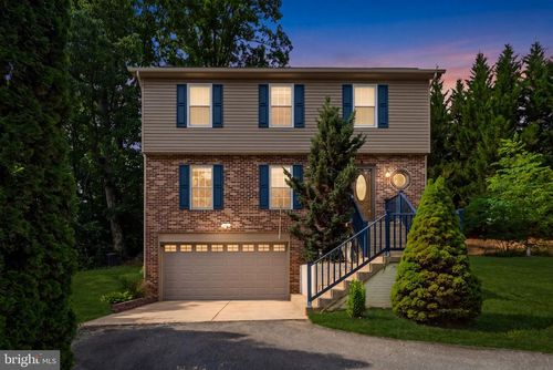 18252 Linton Ct, DUMFRIES, VA, 22026-2458 | Card Image